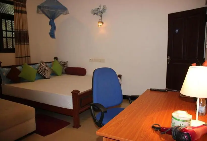 デラックスルーム, Miheen Hotel & Resort   Anuradhapura