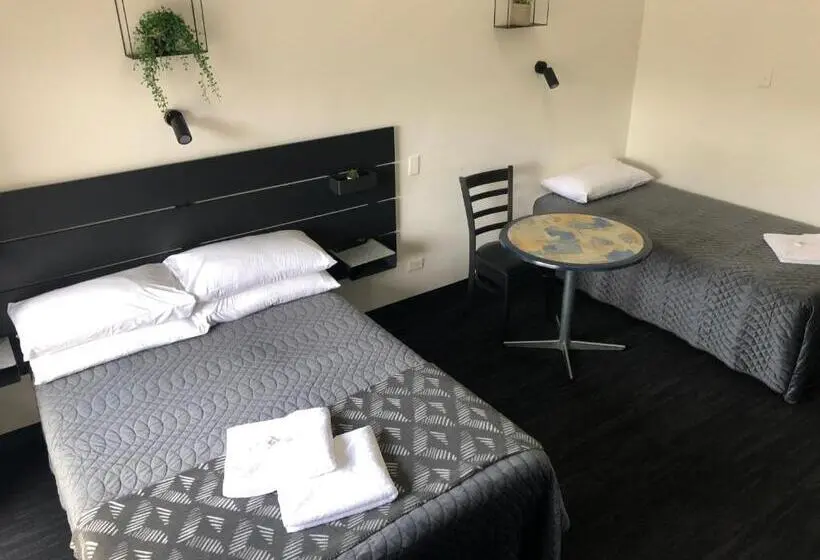Basic Kolmen Hengen Huone, Blue Gums Hotel Motel