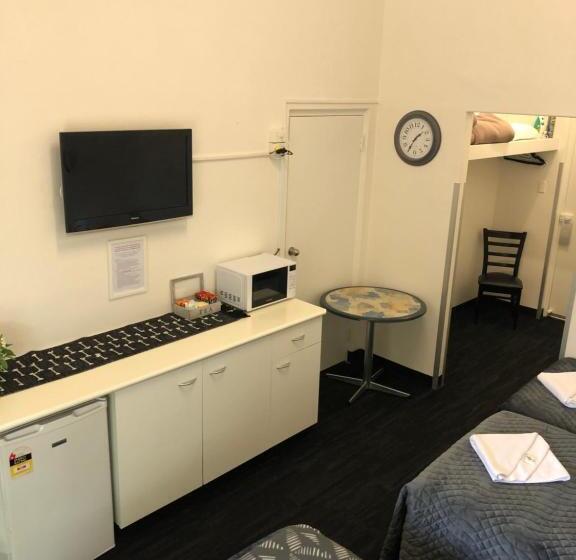 패밀리 룸, Blue Gums Hotel Motel