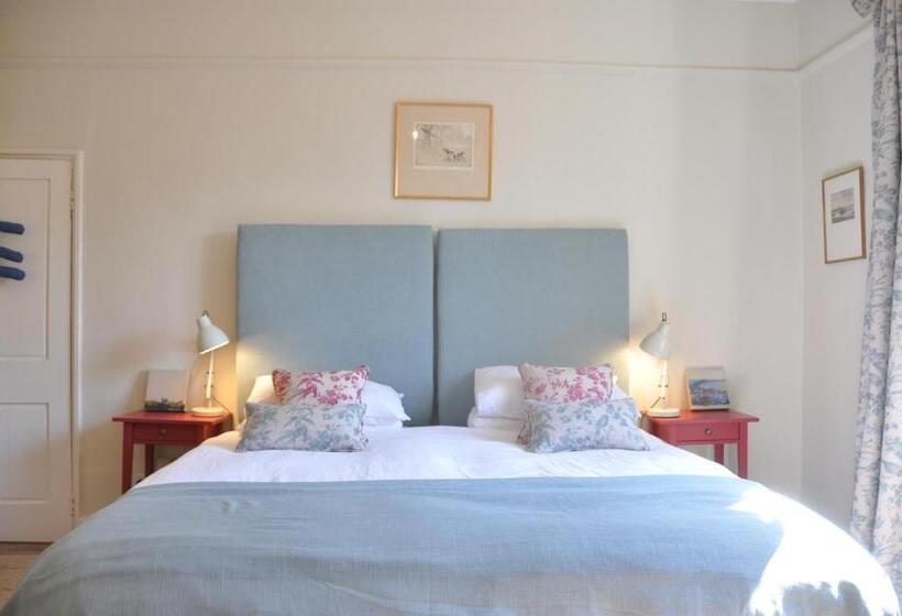 غرفة قياسية, Chillingham Manor