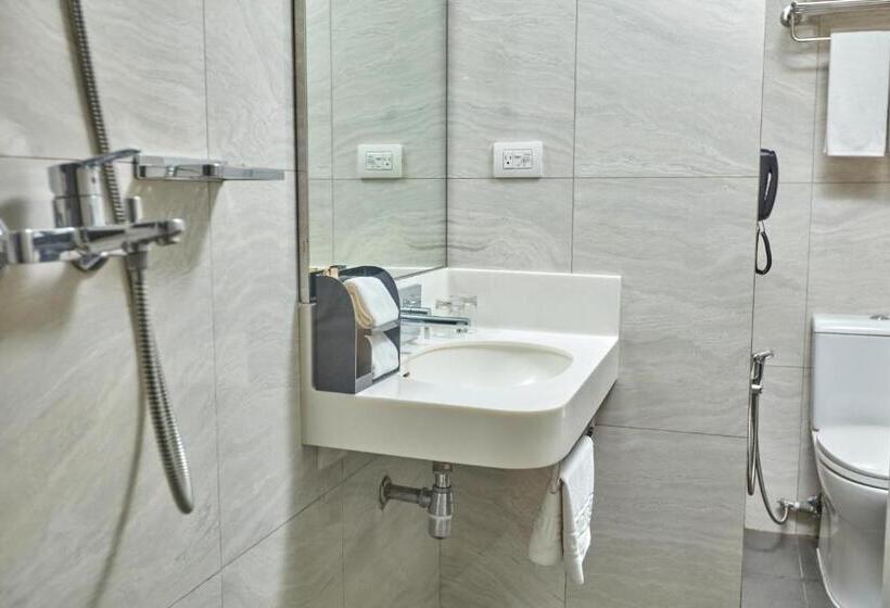 اتاق سوپریور, Belmont Hotel Manila