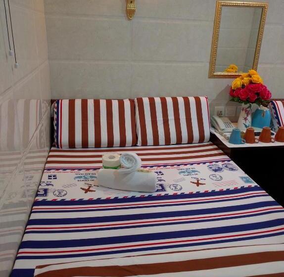 اتاق استاندارد یک نفره, Germany Hostel Block D