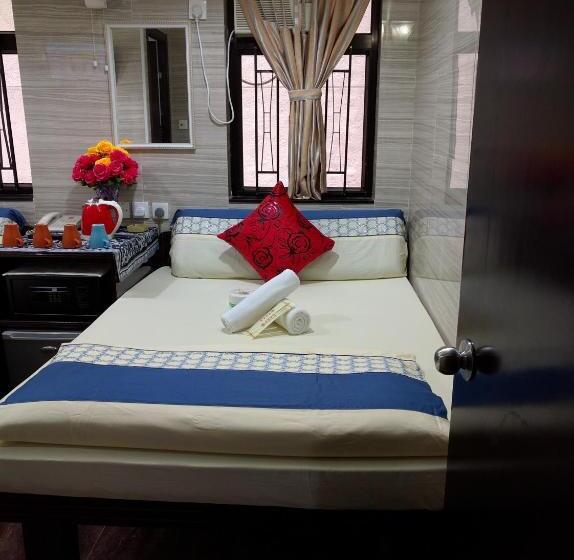 اتاق استاندارد یک نفره, Germany Hostel Block D