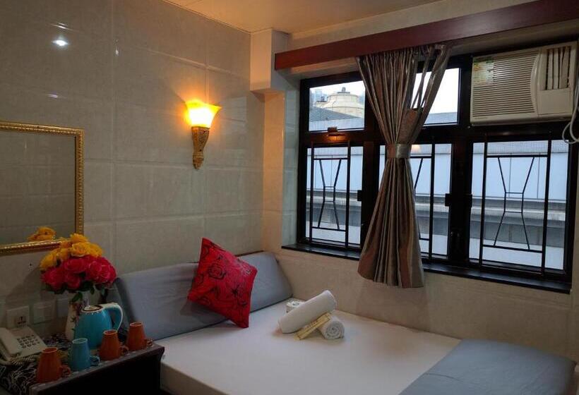 اتاق استاندارد یک نفره, Germany Hostel Block D