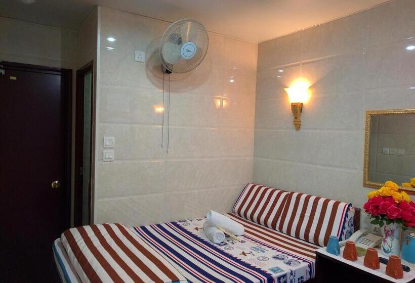 اتاق خانوادگی, Germany Hostel Block D