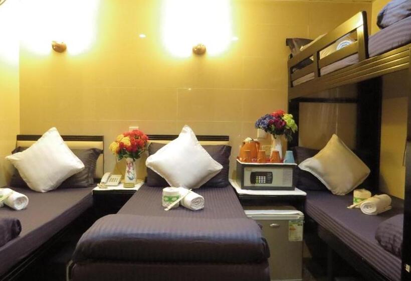 اتاق استاندارد سه نفره, Germany Hostel Block D