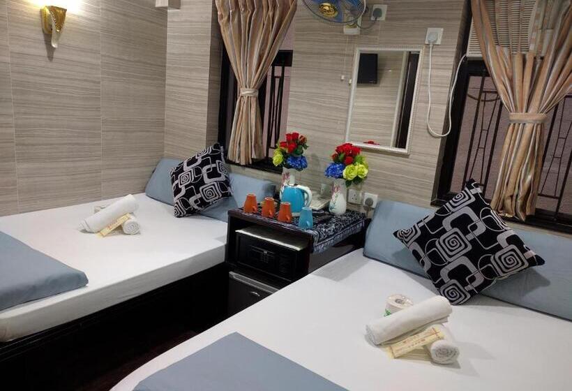 اتاق استاندارد سه نفره, Germany Hostel Block D