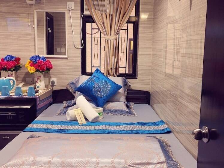 اتاق استاندارد یک نفره, Germany Hostel Block D