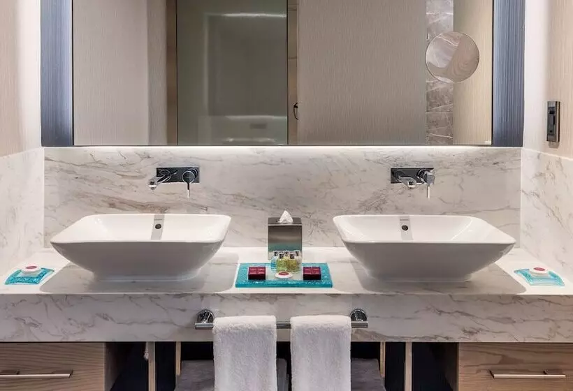 クラブジュニアスイート, Crowne Plaza Florya Istanbul, An Ihg