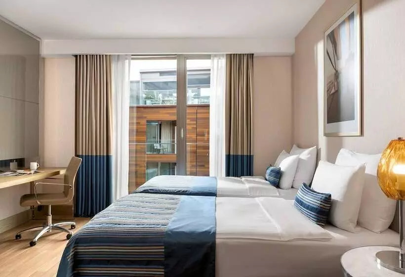 キングサイズベッドのジュニアスイート, Crowne Plaza Florya Istanbul, An Ihg