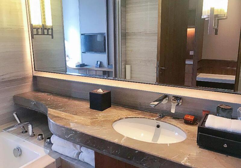 חדר סטנדרט עם מיטת קינג, Crowne Plaza Fuzhou Riverside, An Ihg