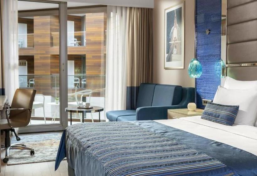 Premium Room, Crowne Plaza Florya Istanbul, An Ihg