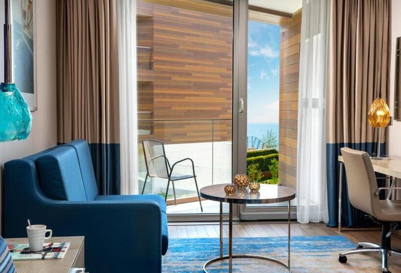Premium Room Side Sea View, Crowne Plaza Florya Istanbul, An Ihg