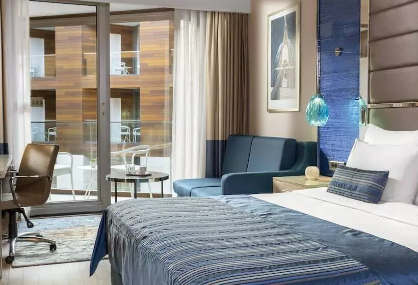プレミアムルーム, Crowne Plaza Florya Istanbul, An Ihg