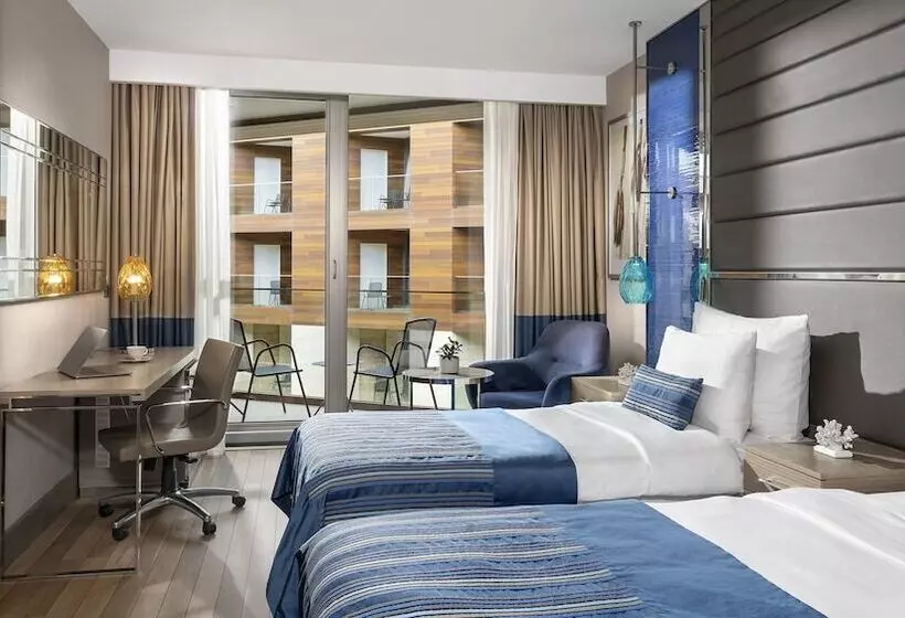 プレミアムルーム, Crowne Plaza Florya Istanbul, An Ihg