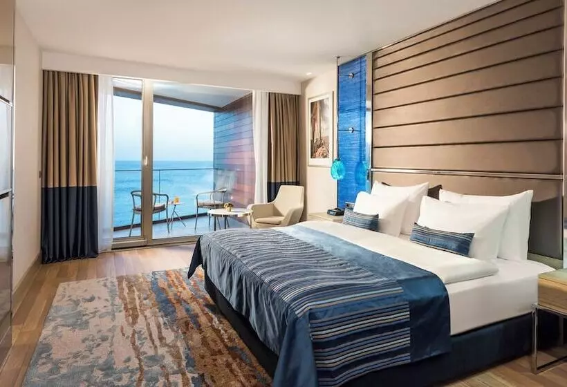 クラブジュニアスイート, Crowne Plaza Florya Istanbul, An Ihg