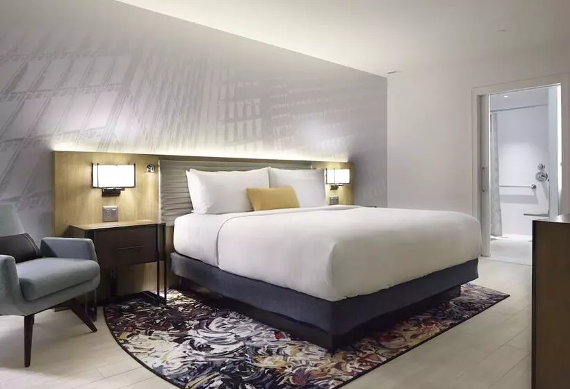 身障者適用スイートルーム, Indigo Atlanta Downtown, An Ihg