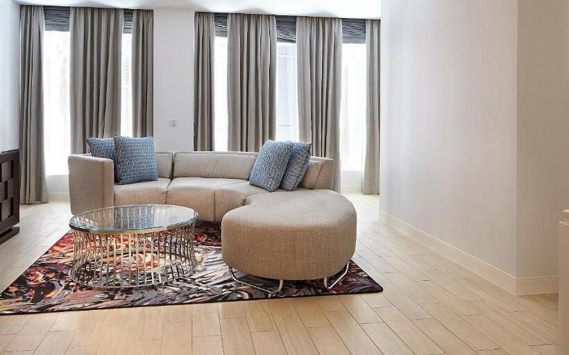 Президентский Люкс, Indigo Atlanta Downtown, An Ihg