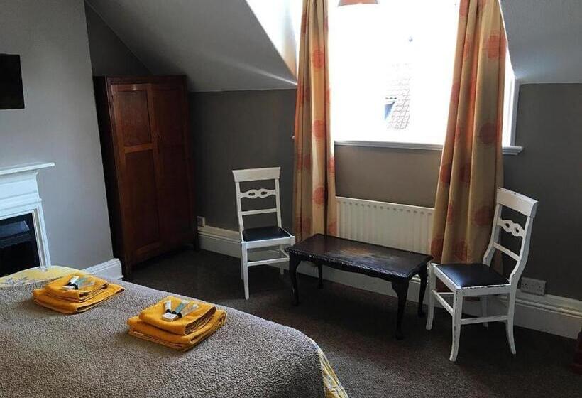 Номер Deluxe, The White Horse