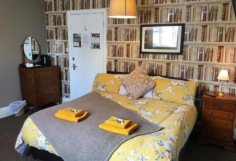 Номер Deluxe, The White Horse