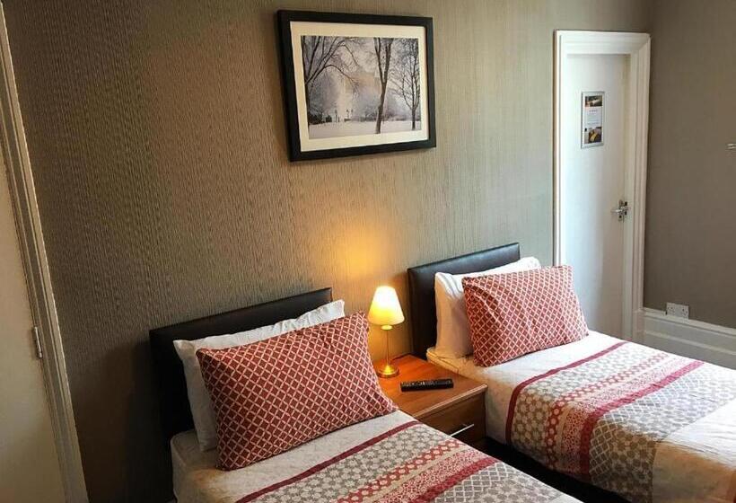 Номер Стандарт, The White Horse