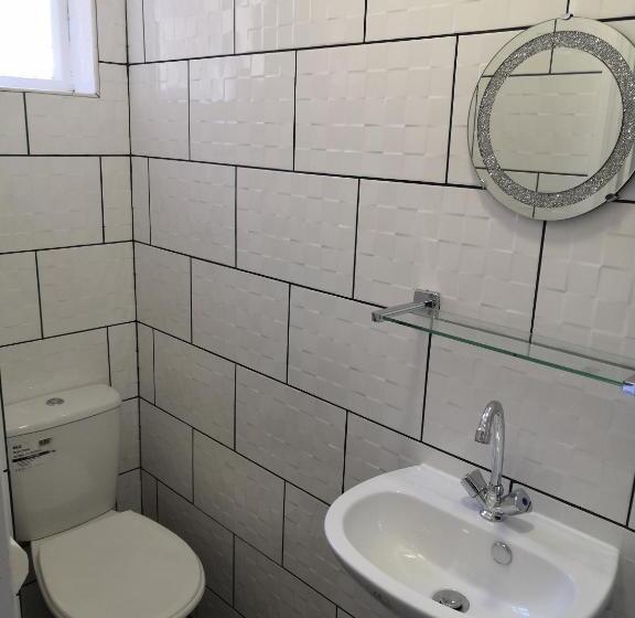 غرفة قياسية, Cavendish House