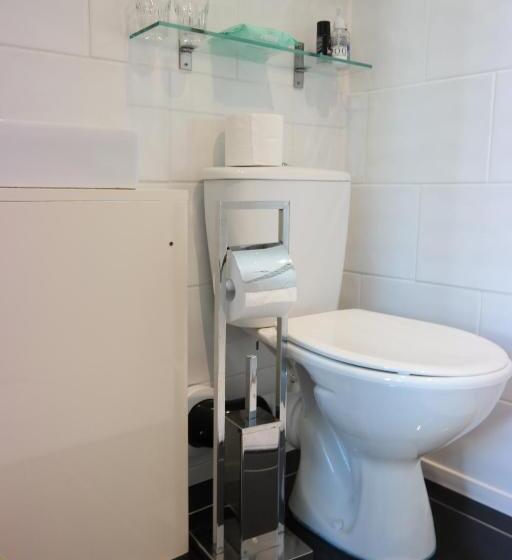 חדר משפחתי, Shananagens Guesthouse
