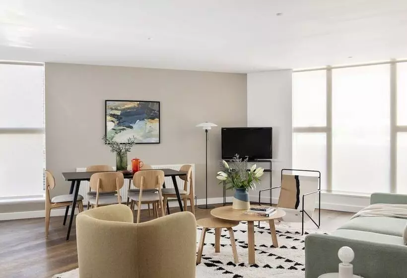 3ベッドルームのスーペリアアパートメント, Cove St Martin S