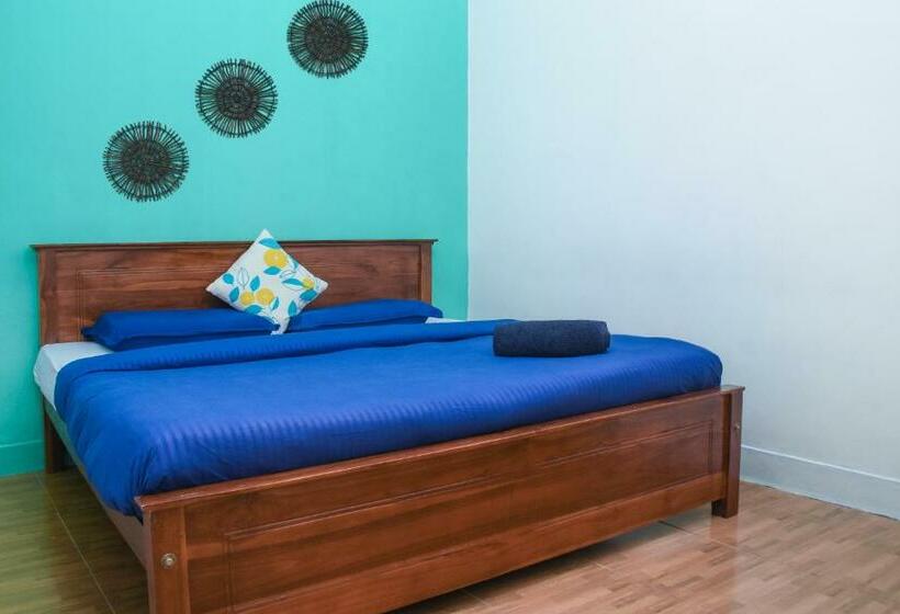 اتاق استاندارد با تخت بزرگ, Gregory House Hostel