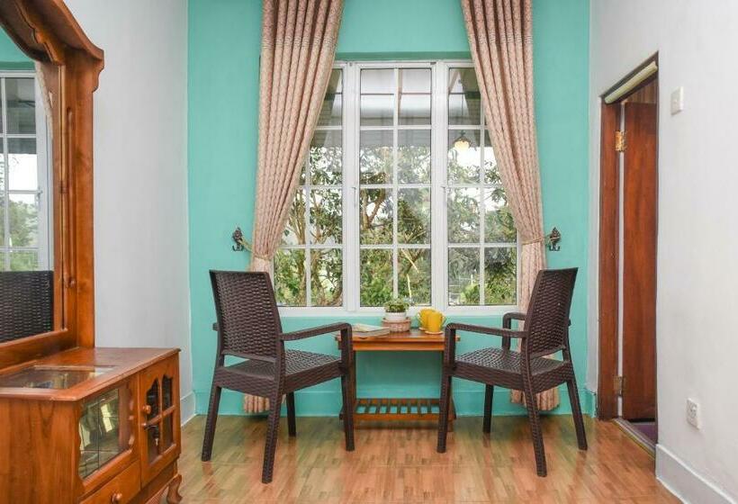 اتاق استاندارد با تخت بزرگ, Gregory House Hostel