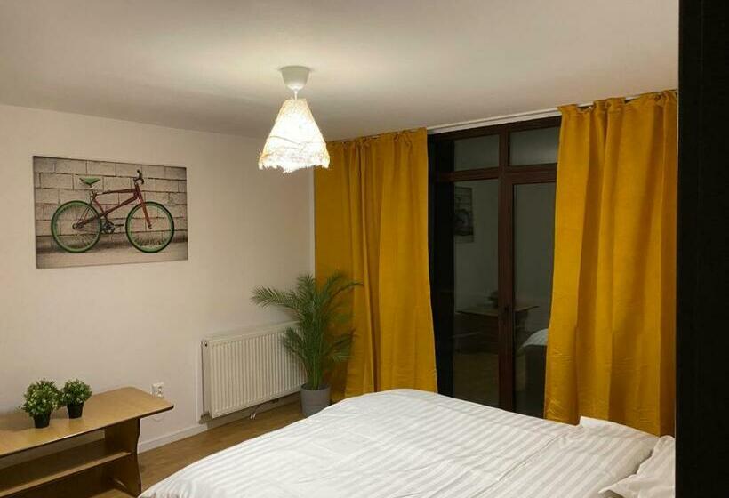 Апартаменты 2 Спальни, Pensiunea Bike&bed