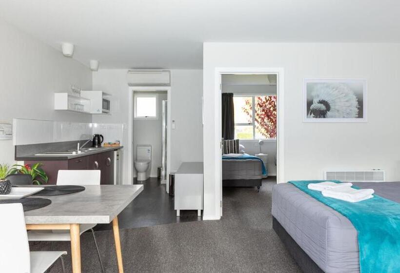 Апартаменты Семейные 1 Спальня, Arrowtown Motel