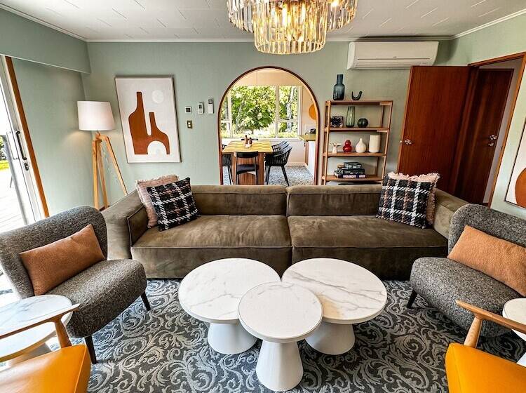 בית, 4 חדרי שינה, Arrowtown Motel