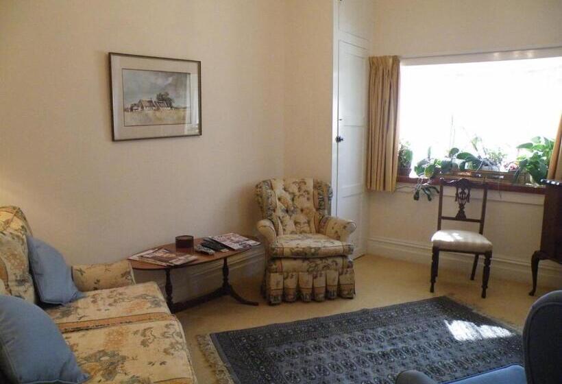 Люкс Повышенной Комфортности, Broadlands Gate