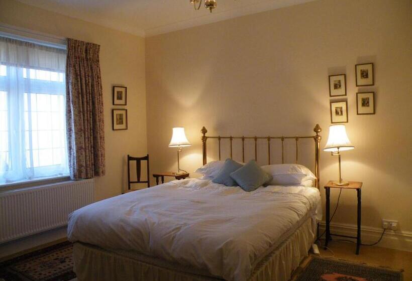 סוויטה דלוקס, Broadlands Gate