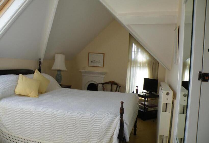 סוויטה, Broadlands Gate