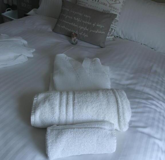 Стандартный Номер Кровать Кинг, Hooray Henrys