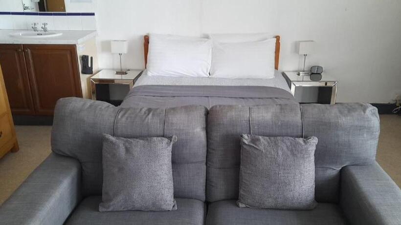 Номер Deluxe, The Old Court House Guest House