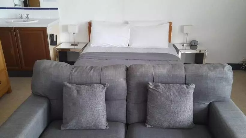 デラックスルーム, The Old Court House Guest House