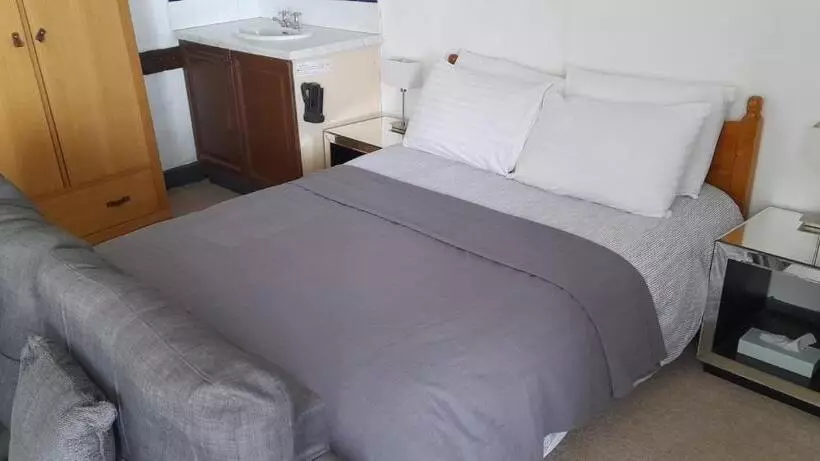 デラックスルーム, The Old Court House Guest House