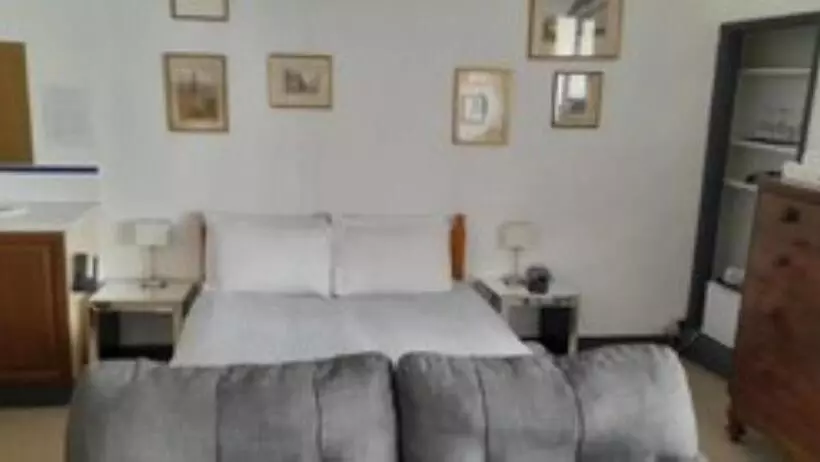 デラックスルーム, The Old Court House Guest House