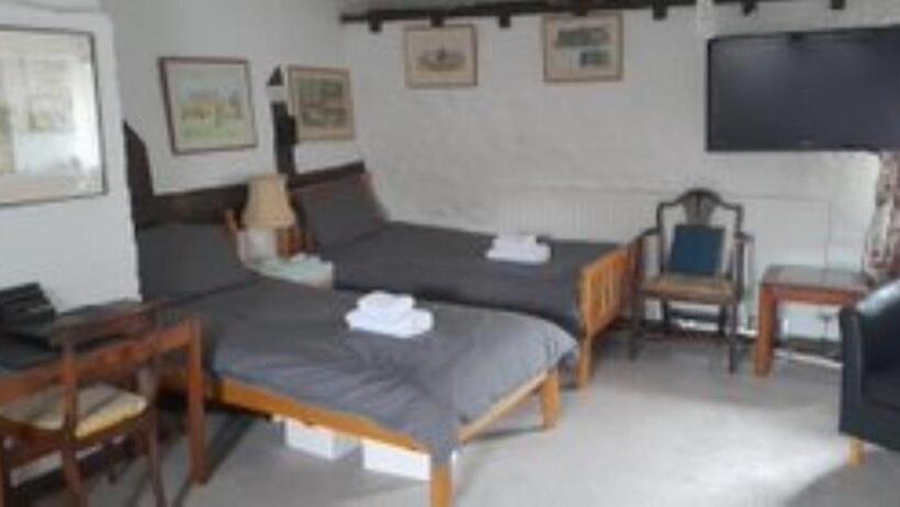 패밀리 룸, The Old Court House Guest House