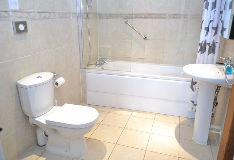 غرفة قياسية, Wortwell Hall Barn