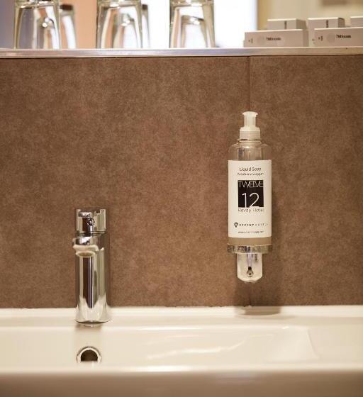 غرفة قياسية, 12 Revay