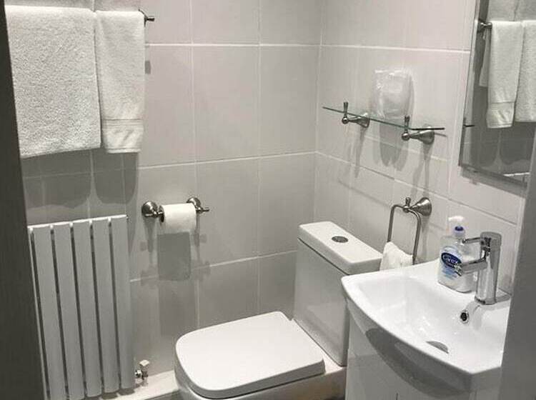 수피리어 룸, The Bulls Head