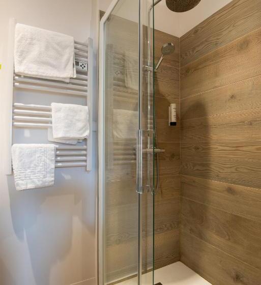 Четырехместный Номер Стандарт, Contact  Les Ailes