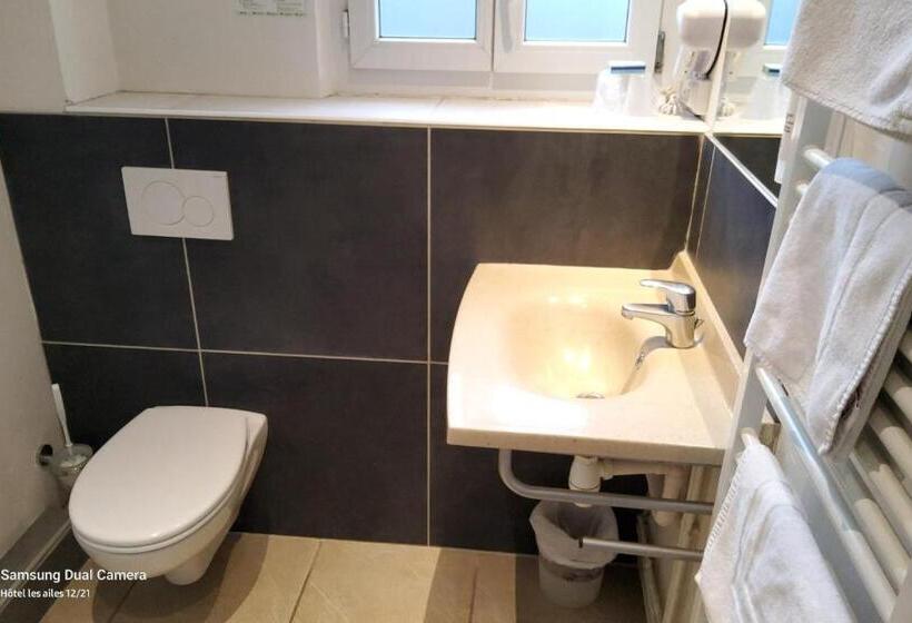 Люкс, Contact  Les Ailes