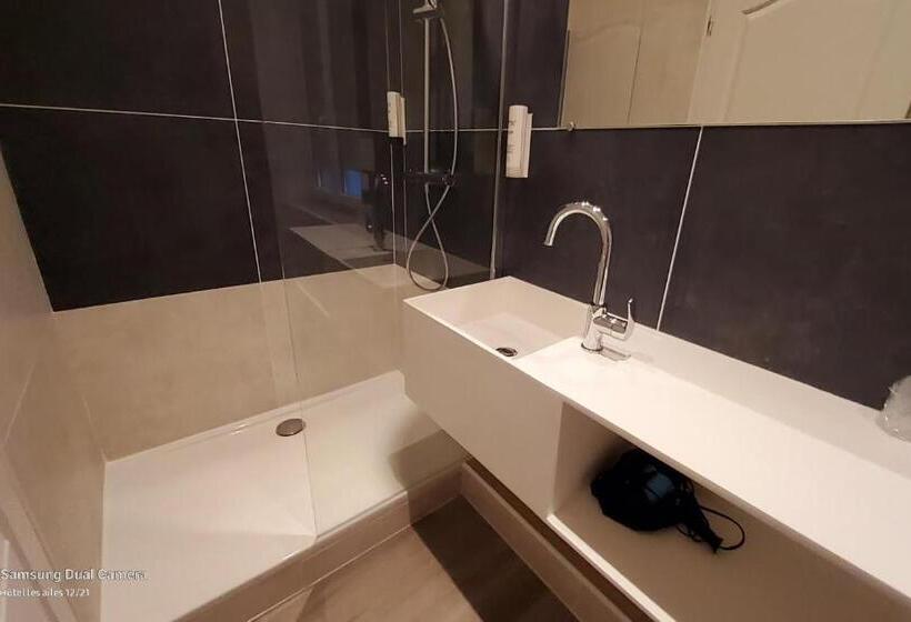 Номер Deluxe, Contact  Les Ailes