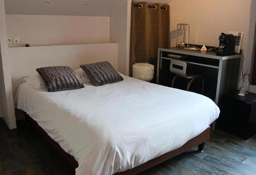 Четырехместный Номер Стандарт, Contact  Les Ailes