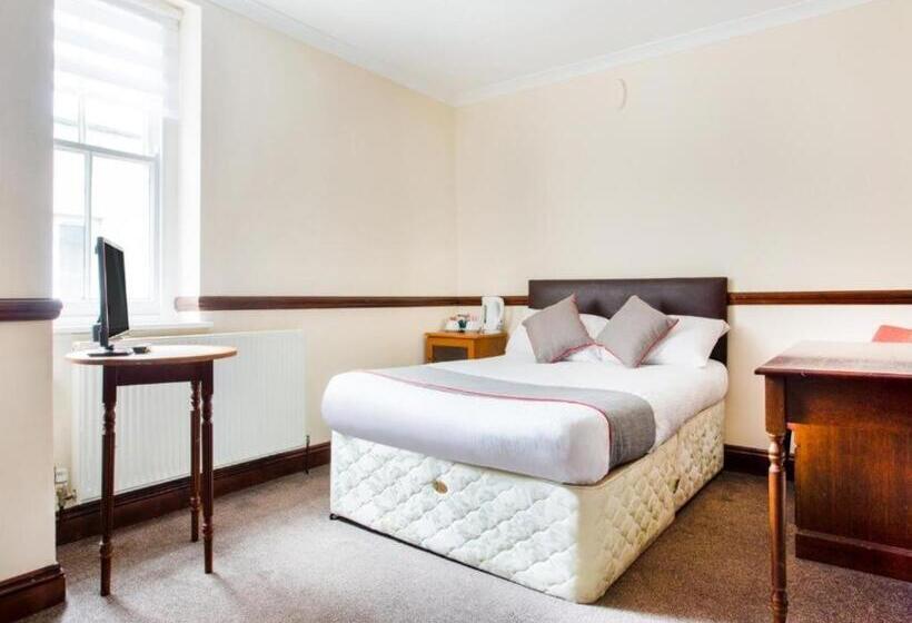 디럭스 트리플 룸, Brunel Inn